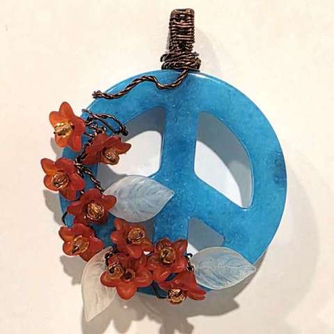 Flower Child by Charlene Furukawa©2026, Wire Shaping, Wire Wrapping, Wire Twisting, Wire Shaping Class Henderson Nevada, Wire Wrapping Class Henderson Nevada, Wire Twisting Class Henderson Nevada, Wire Shaping Class Las Vegas, Wire Wrapping Class Las Vega