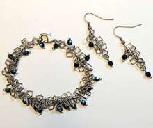 Squared Bracelet, using chain, using jump rings, adding a clasp and making loops with pliers.