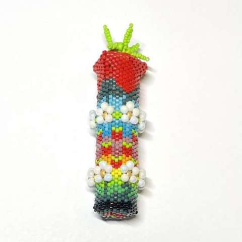 Strawberry Fields Needle case by Lori Ahlin©2023, Peyote Stitch Class, Delica Beads, Beaded needle case, Duracoat Delica beads, Miyuki beads, Beaded needle case class, Tubular Peyote class, Structural Peyote, 3D Peyote, Bead Class Henderson Nevada, Bead C