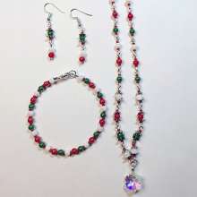 Christmas Colors Set by Rene' Despres©2025, an original design by Rene' Despres All Rights Reserved taught exclusively at Bead Jungle, Henderson, NV Christmas Colors Set by Rene' Despres©2025 Wire looping, Adding a Clasp & Open/Close Jump Rings