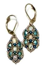 Quicky Earrings by Lori Ahlin©2025, Beaded Earrings, RAW Beads, Firepolish Beads, Beaded earring class, Easy Earrings	