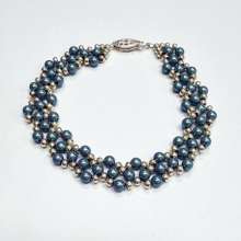Stitch Club Class – Tri-weave Stitch by Lori Ahlin©2025, Tri-weave Stitch Class, Seed Bead Bracelet, Duracoat beads, Pearl Bracelet, Beaded bracelet class, Bracelet class in Henderson		